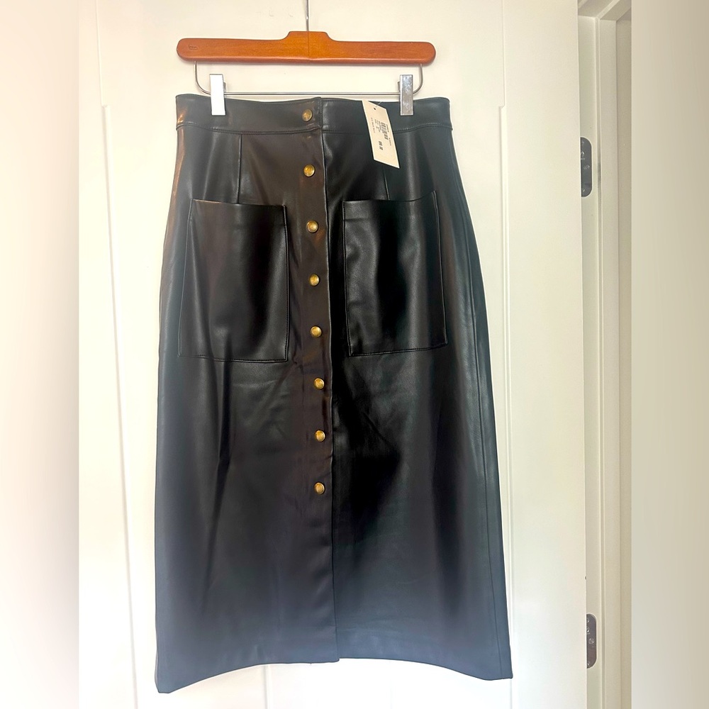 NWT  Blank NYC Faux leather black skirt size 28 from Evereve